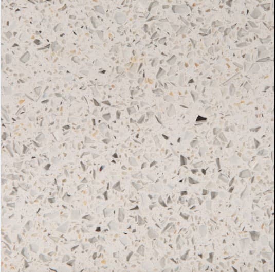 IS003 quartz